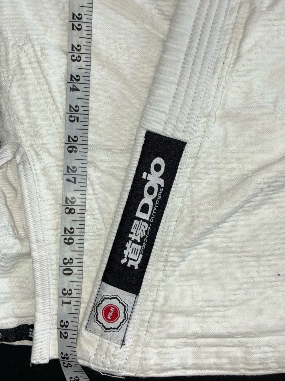 Fuji Judo Dojo White Gi with Black Kanji and Red Logo Patches - Picture 3 of 10